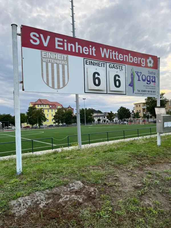 Torfestival beim Testspiel gegen Victoria