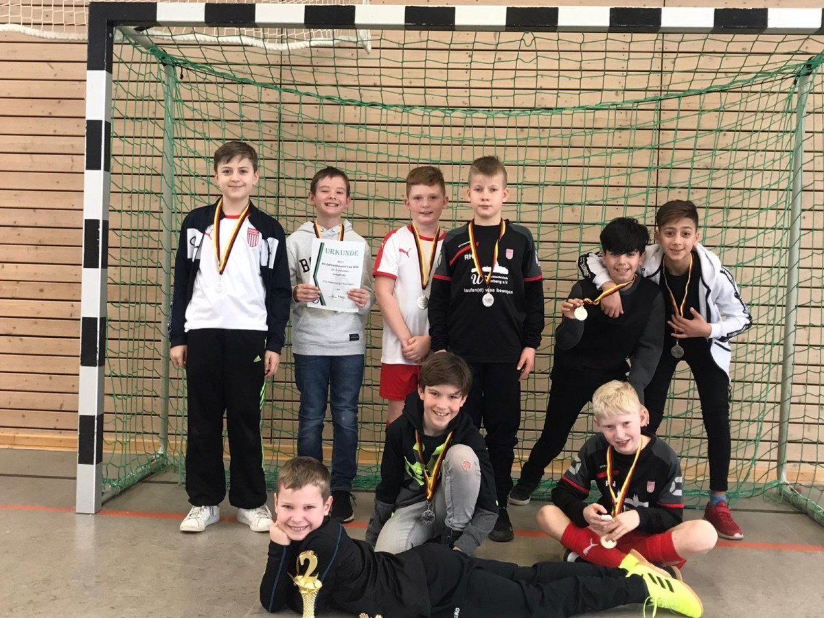 E-Jugend erfolgreich im Test und in der Halle!