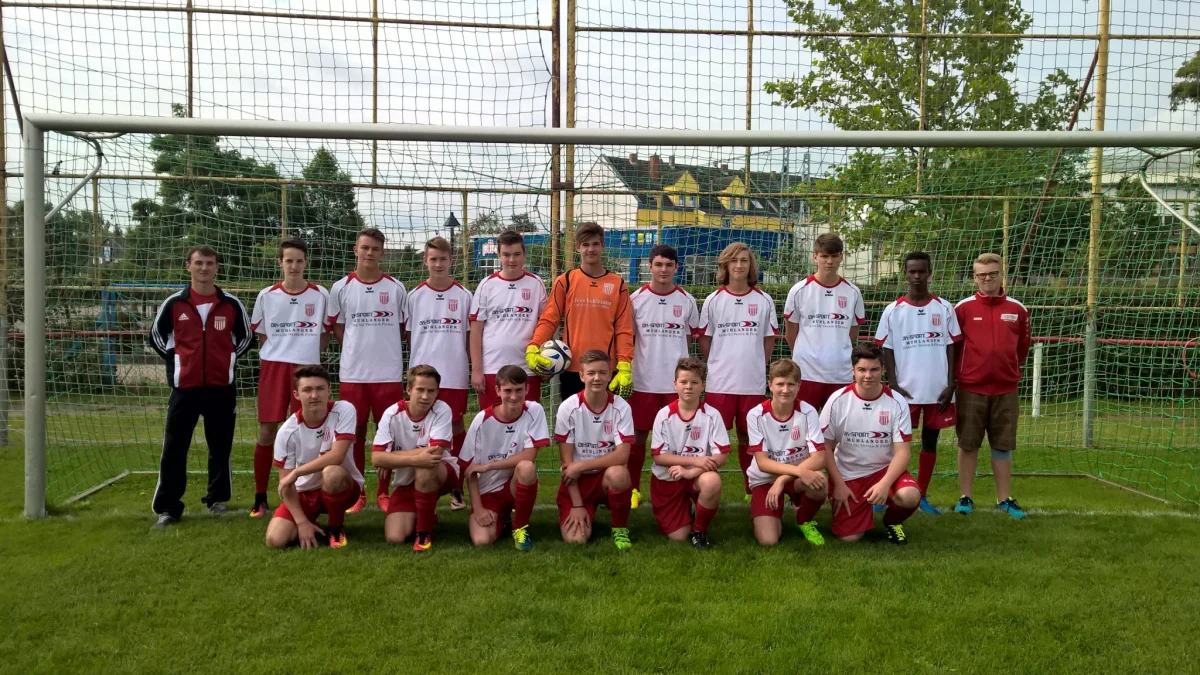U17