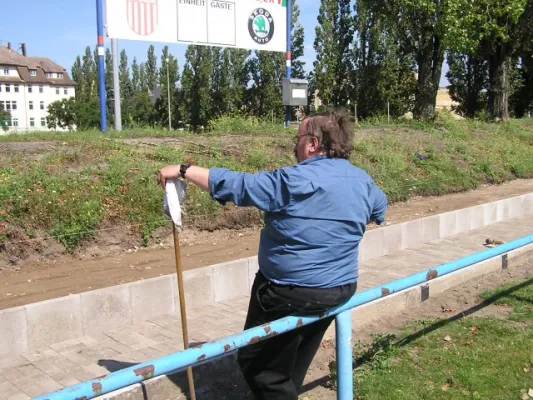 Arbeitseinsatz Tribünenbau
