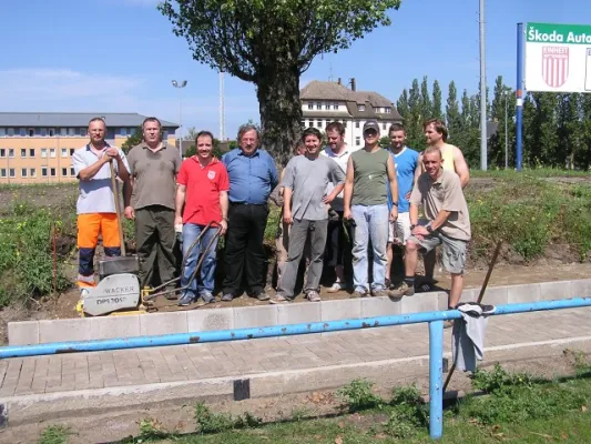 Arbeitseinsatz Tribünenbau