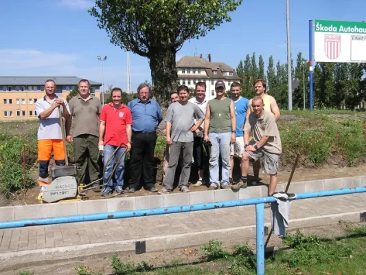 Arbeitseinsatz Tribünenbau